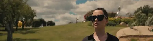 《劳拉的抉择》电影改编聚焦女性自主权与视觉隐喻 资讯配图