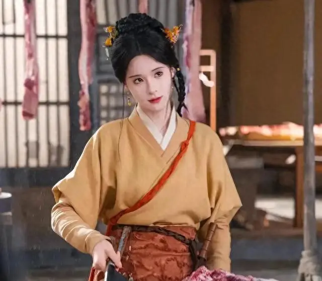 孟娜成短剧新一姐，《替嫁医妃》《报告医妃》稳居爆款前列 资讯配图