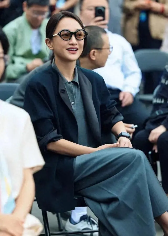 周迅陈可辛第三次合作电影《明天，会更好》成都开机 资讯配图